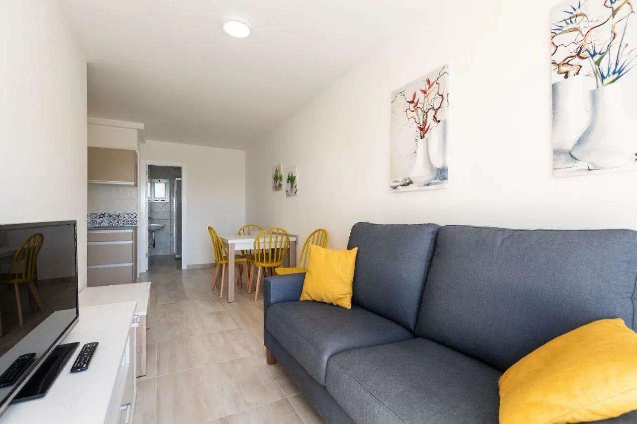 2 Min Walk To Beach - Private Terrace - Some With Sea Views La Playa de Arguineguin