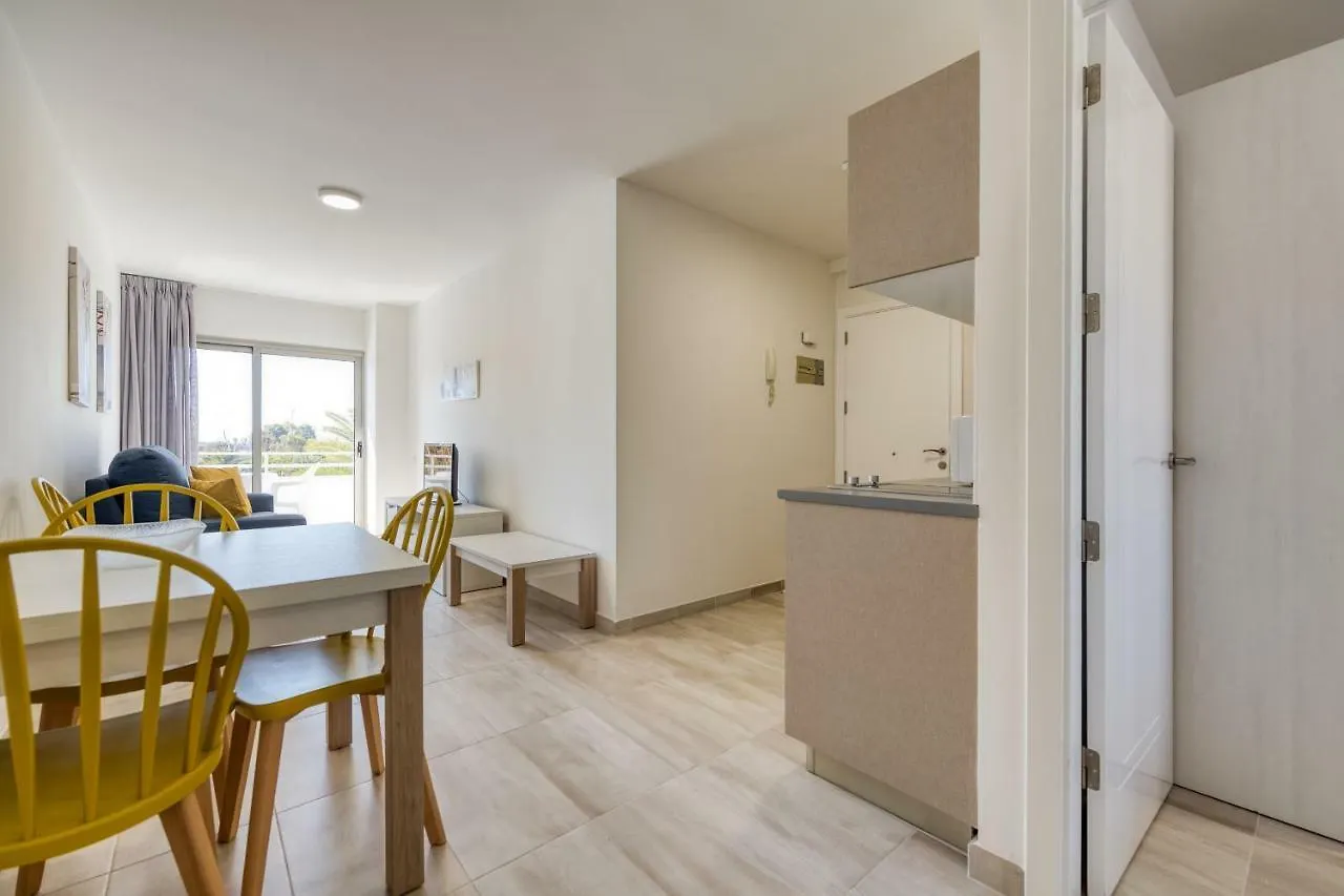 2 Min Walk To Beach - Private Terrace - Some With Sea Views La Playa de Arguineguin