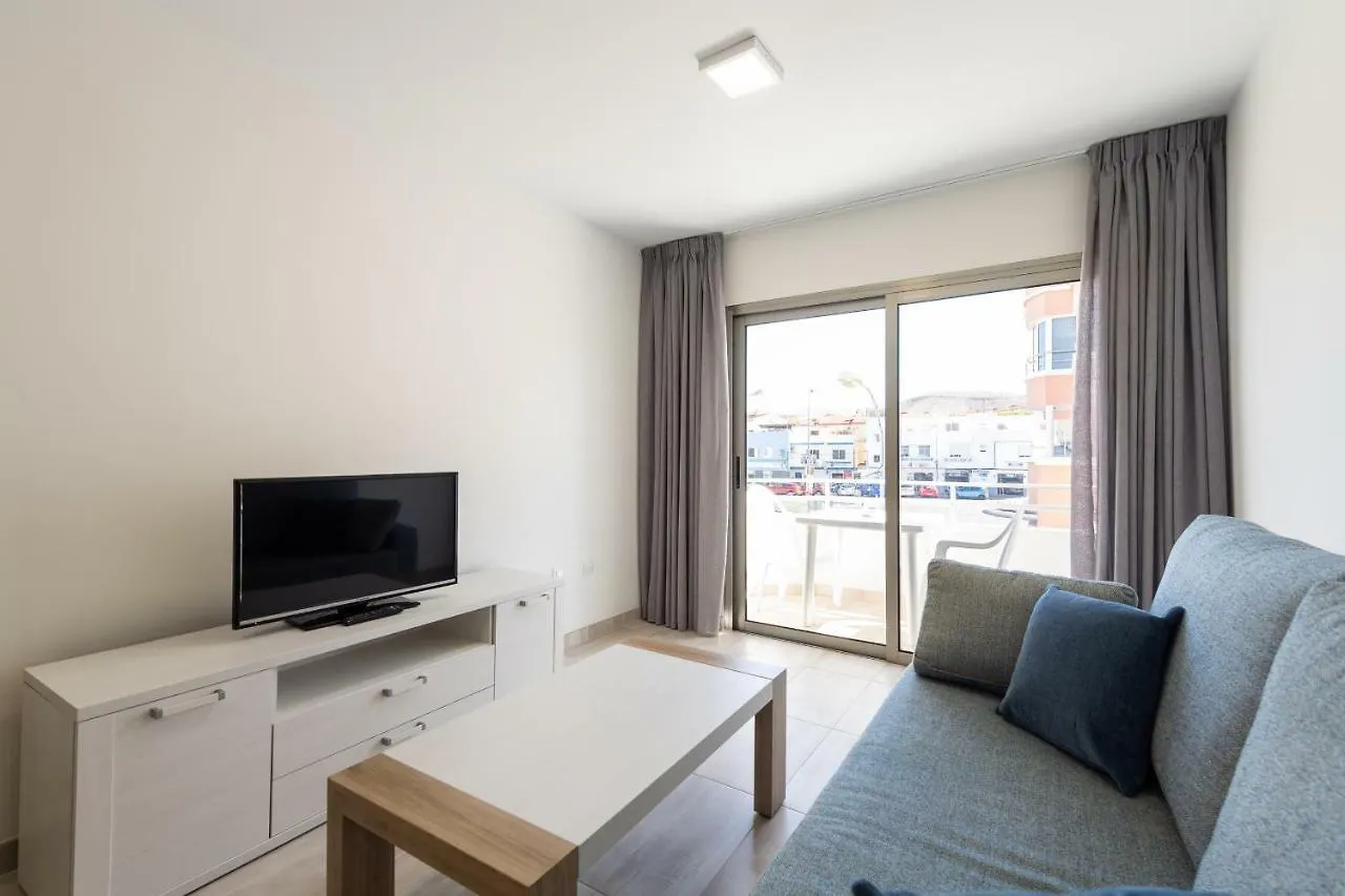 2 Min Walk To Beach - Private Terrace - Some With Sea Views La Playa de Arguineguin