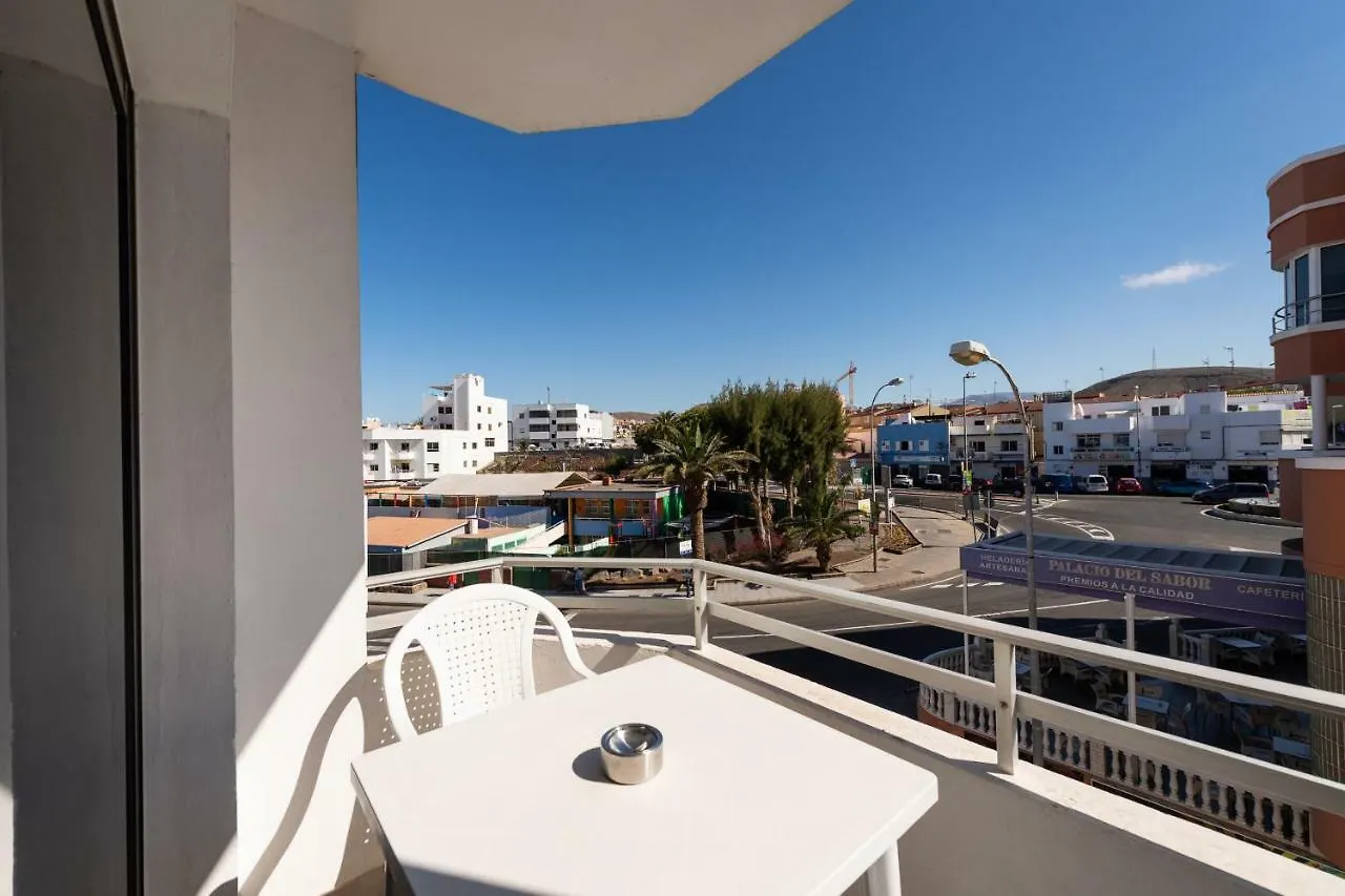 2 Min Walk To Beach - Private Terrace - Some With Sea Views La Playa de Arguineguin